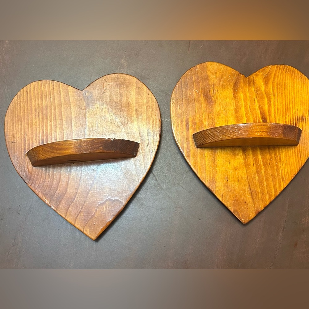 Heart-Shaped Wooden Wall Shelves - Picture 2 of 6